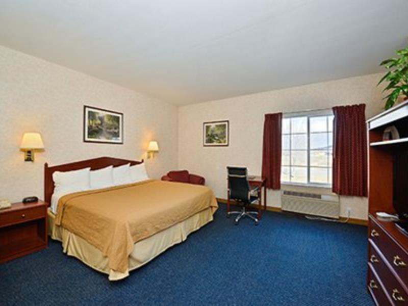 Quality Inn & Suites Of Liberty Lake Екстериор снимка
