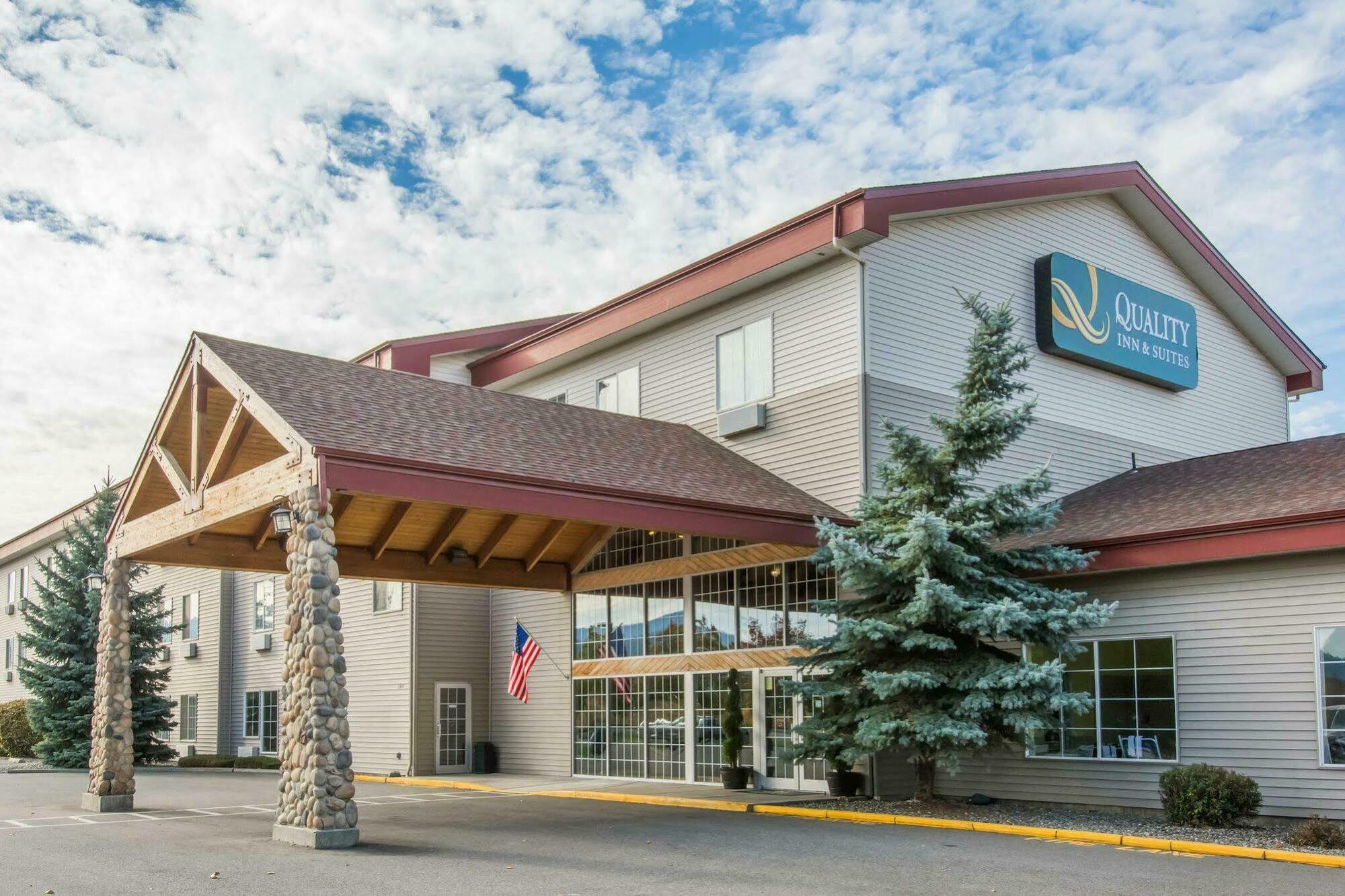 Quality Inn & Suites Of Liberty Lake Екстериор снимка